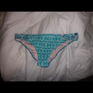 Cheeky bikini bottom